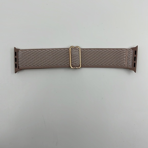 Stylish and Comfortable Apple Watch‎ Bands for Every Fashionista - Picture 4 of 5